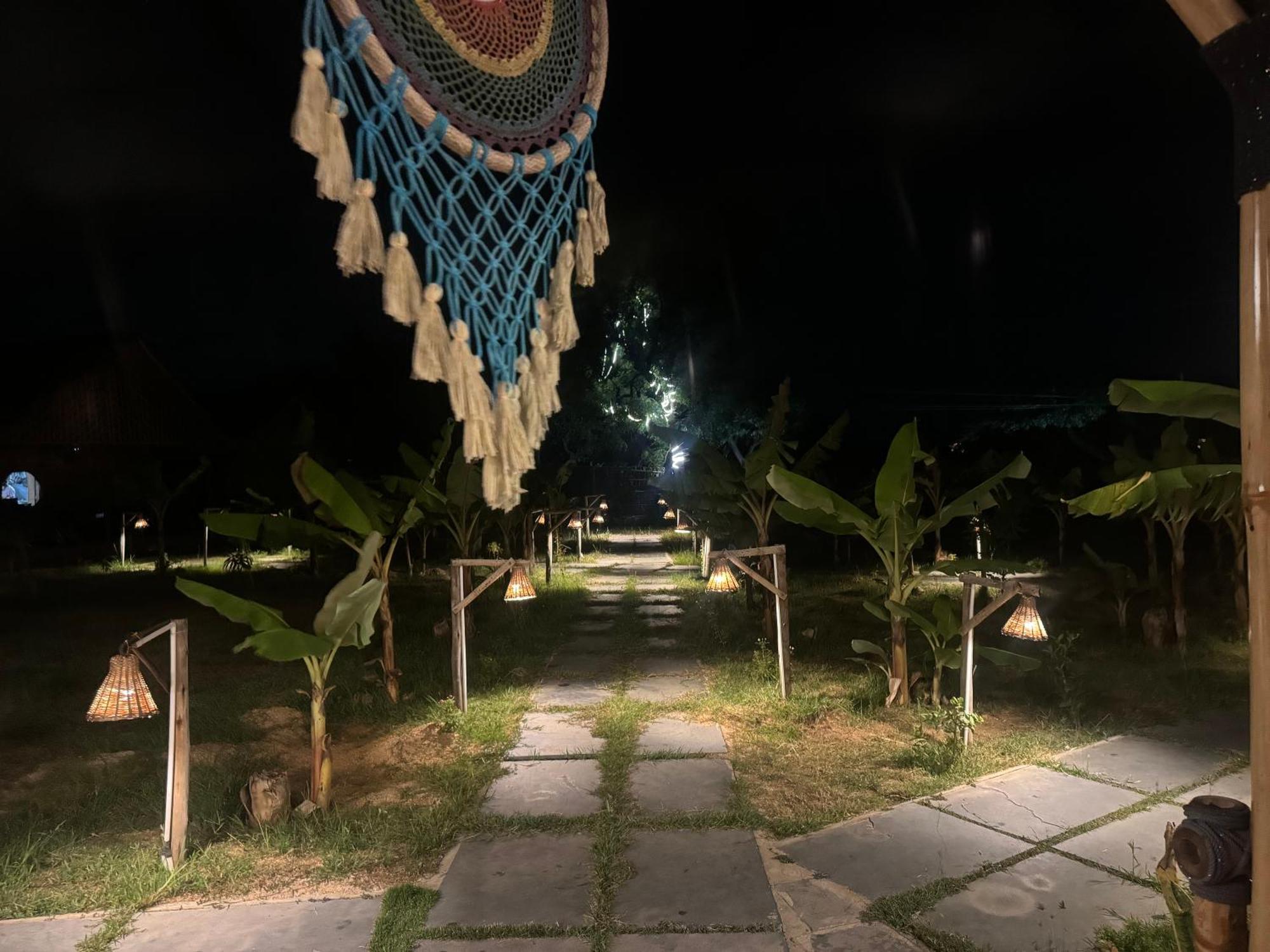 ホテル Hill Stone View ハンピ エクステリア 写真